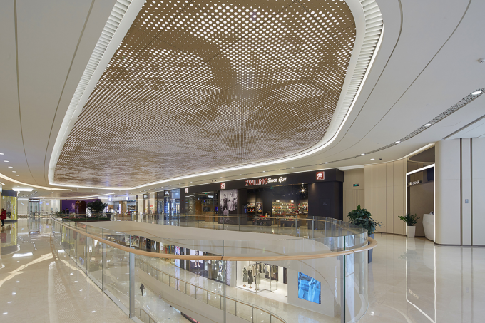 Высокопрочный пефорированный алюминиевый потолок кроет цвет черепицей Рал & Пантоне